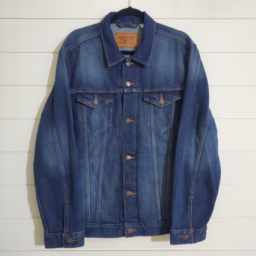 Levi Strauss Signature Men's Denim Blue Jean Trucker Jacket. Size L